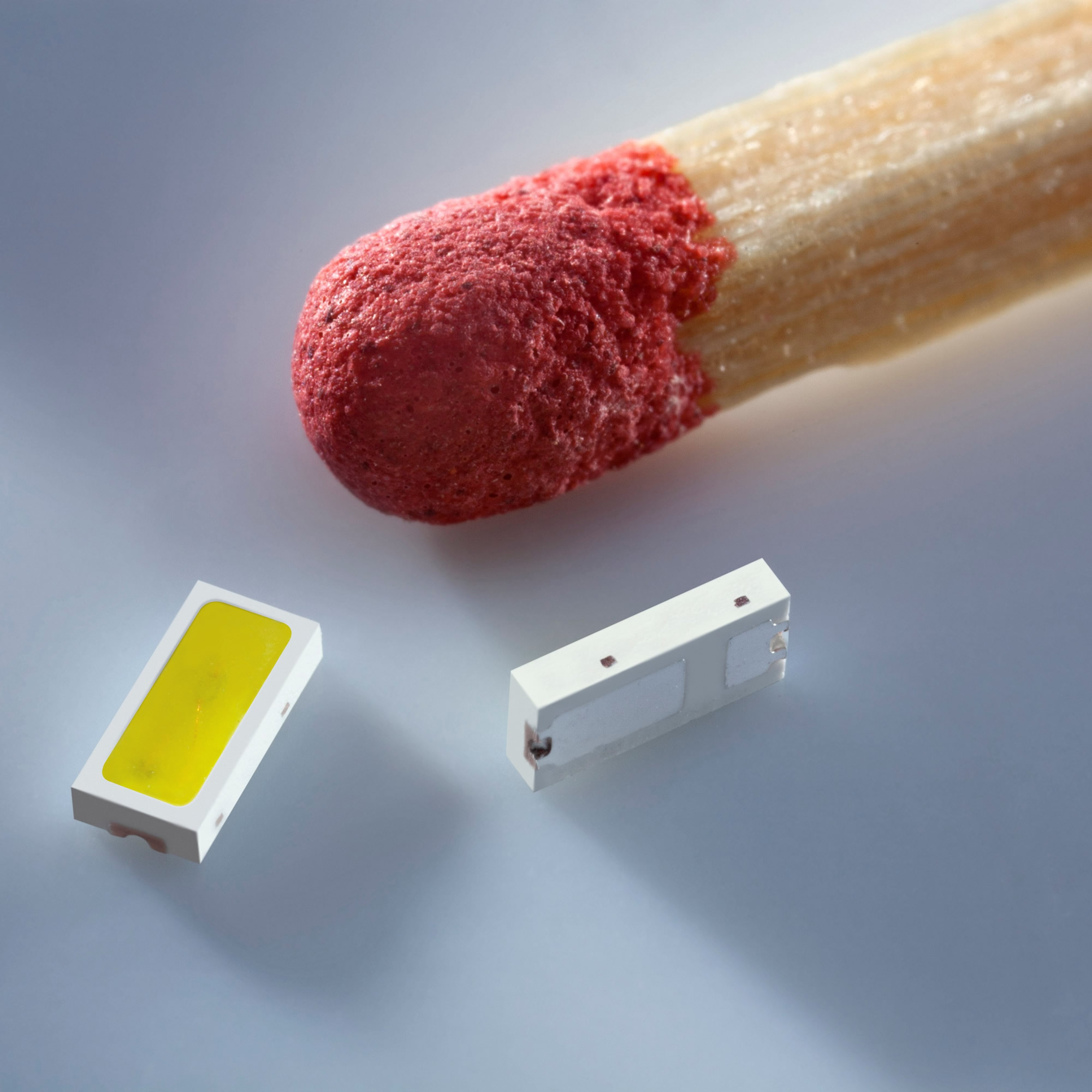 Nichia SMD LED red NESR157AT