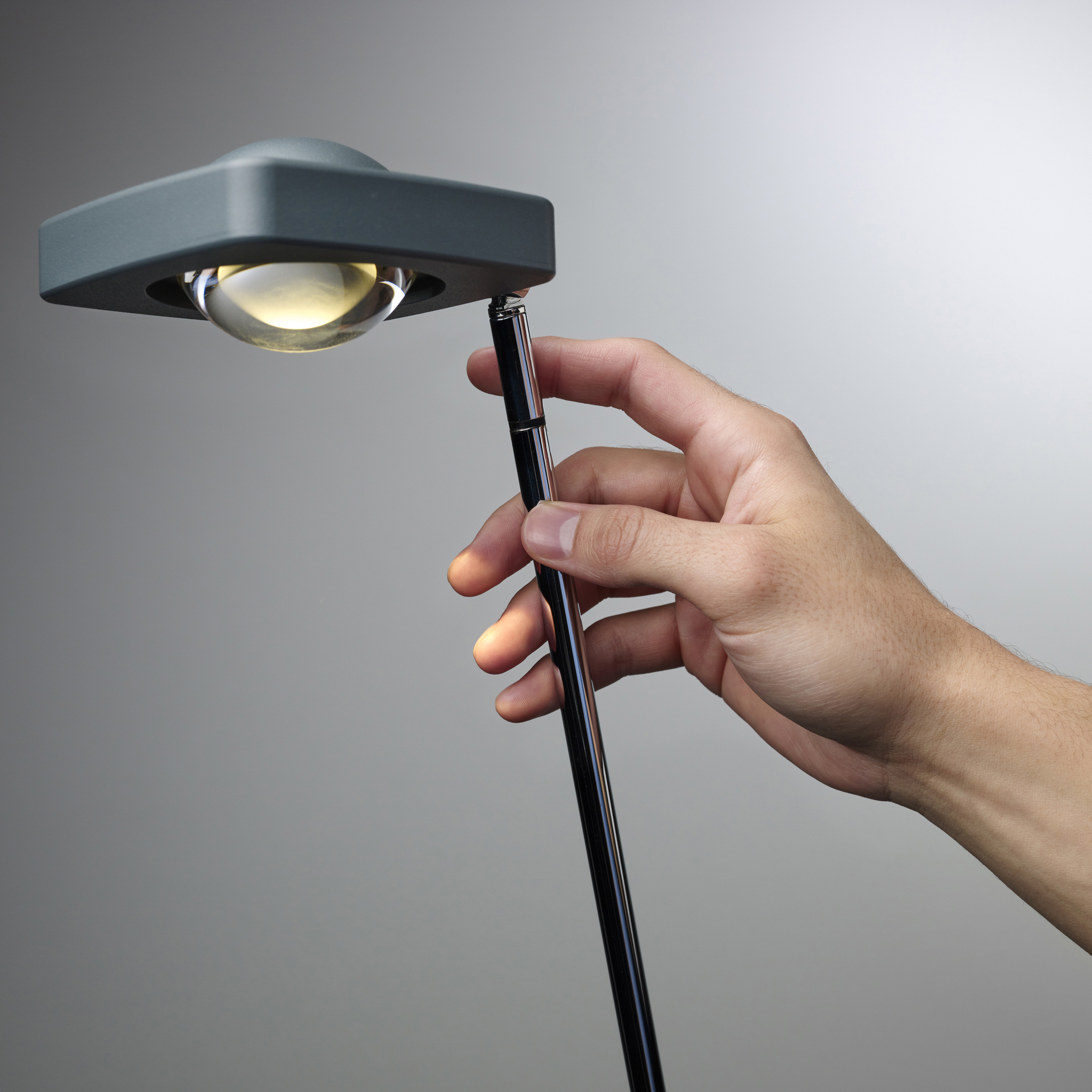 OLIGO LED Floor Lamp KELVEEN CRI90 graphite 2700K 1000lm