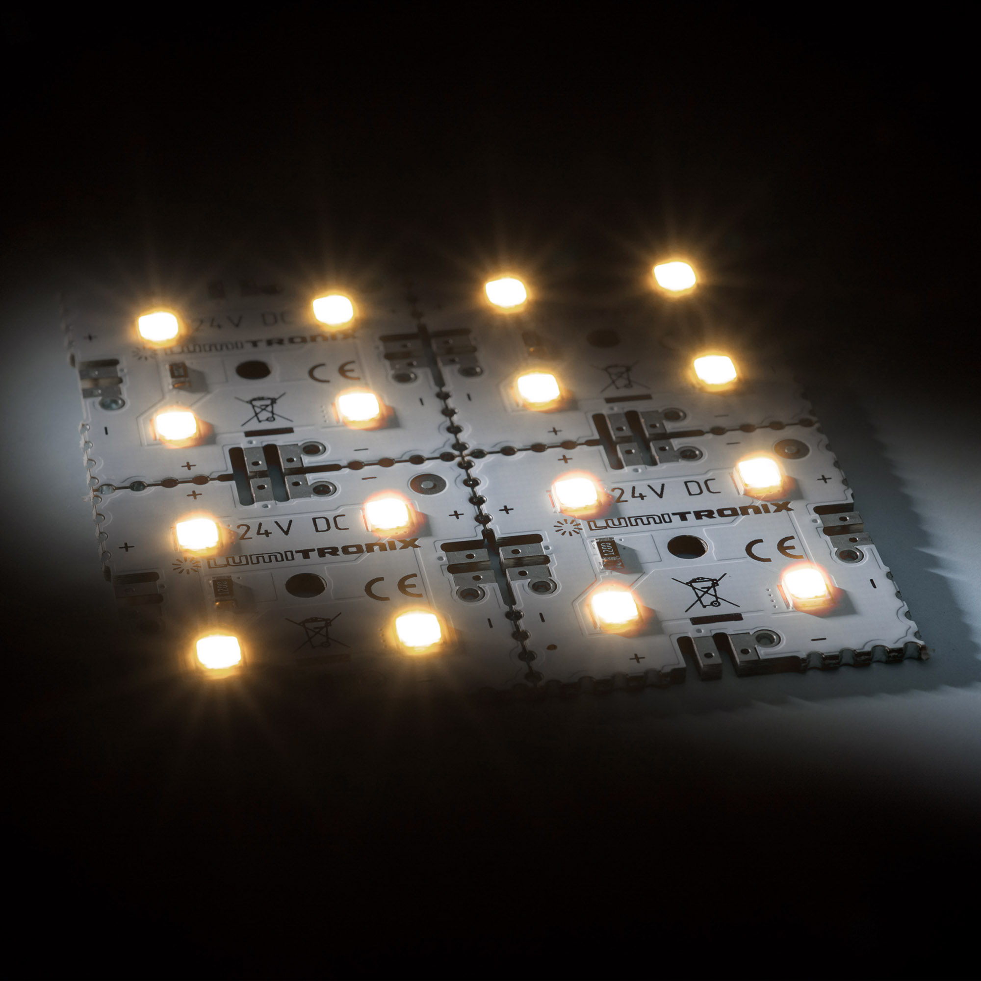 MatrixMini-4-4080 Nichia LED Module (2x2) warm white 2700K 274lm 16 LEDs 24V 1.92W 6x6cm (75000 lm/sqm)