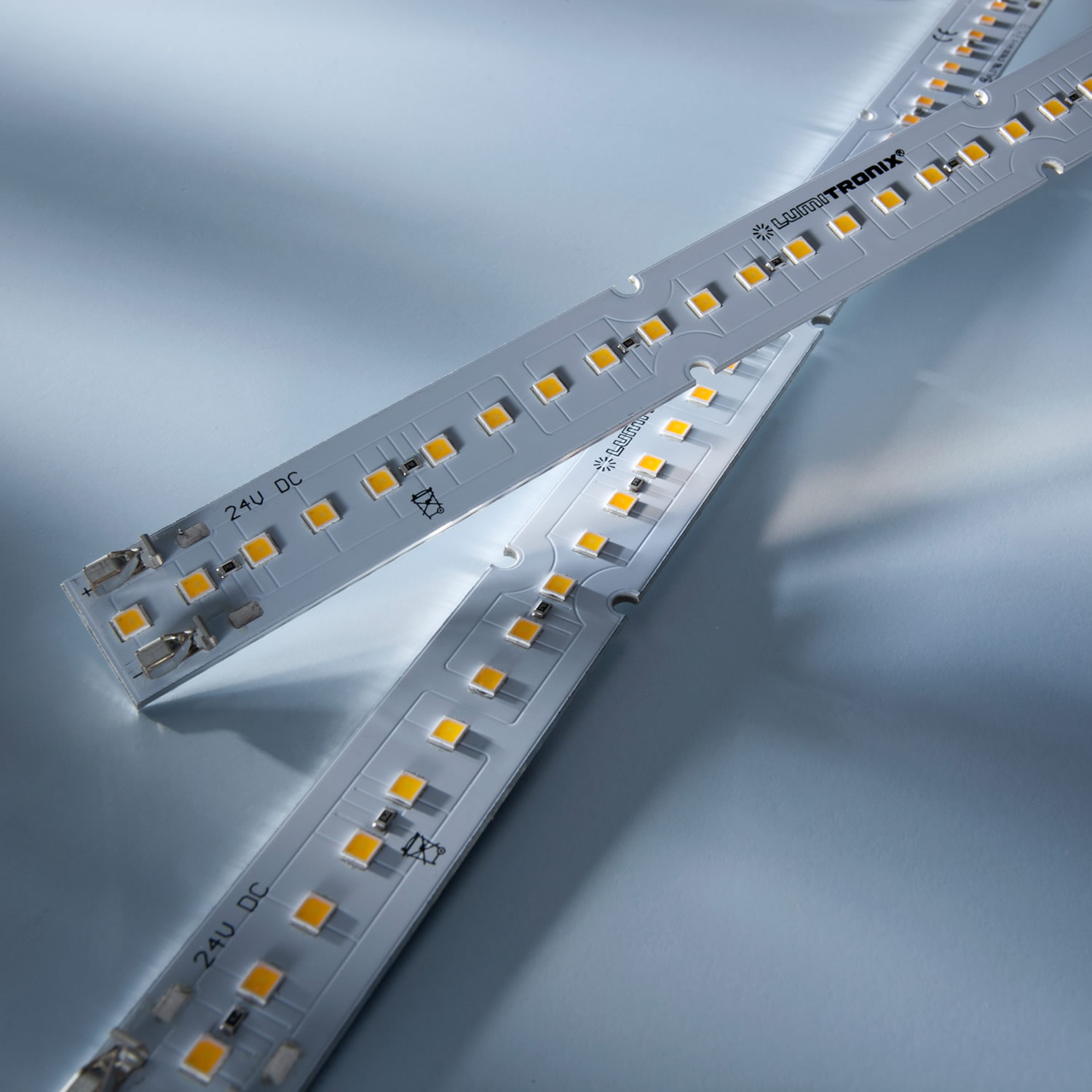 Maxline35 Nichia LED Strip warm white 3000K 1040lm 24V 35 LEDs 28cm module (3715lm/m and 30W/m)