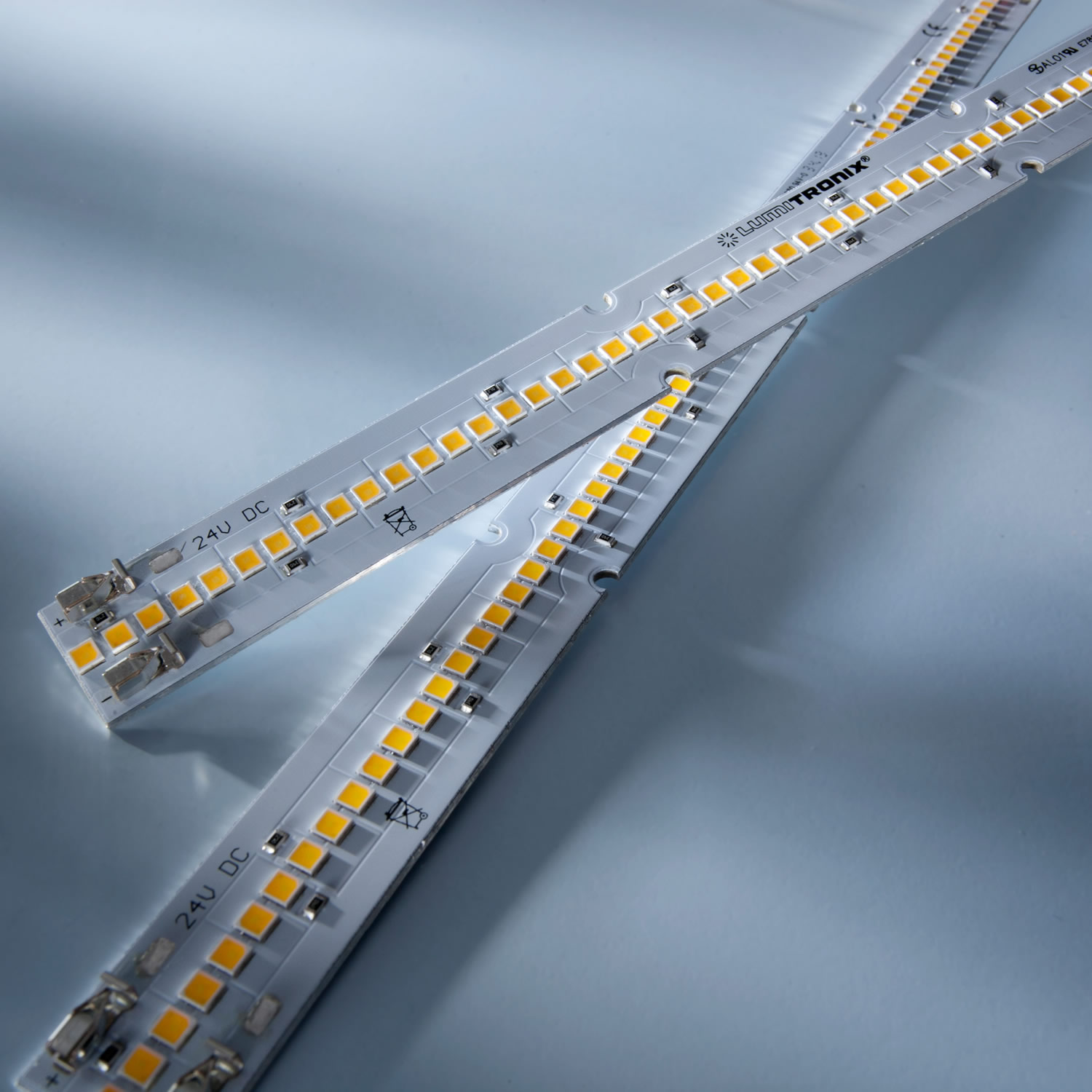 Maxline-70-4080 Nichia LED Strip pure white 4000K 2250lm 24V 70 LEDs 28cm module (8036lm/m 60W/m)