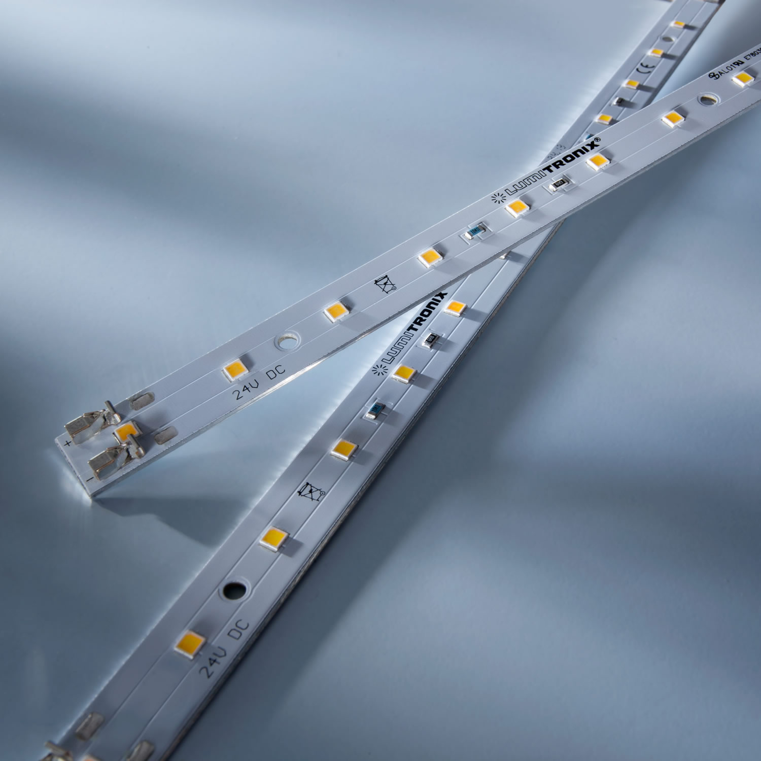 Maxline-14-3080 Nichia LED Strip pure white 4000K 870lm 350mA 14 LEDs 28cm module (3108lm/m 26W/m)