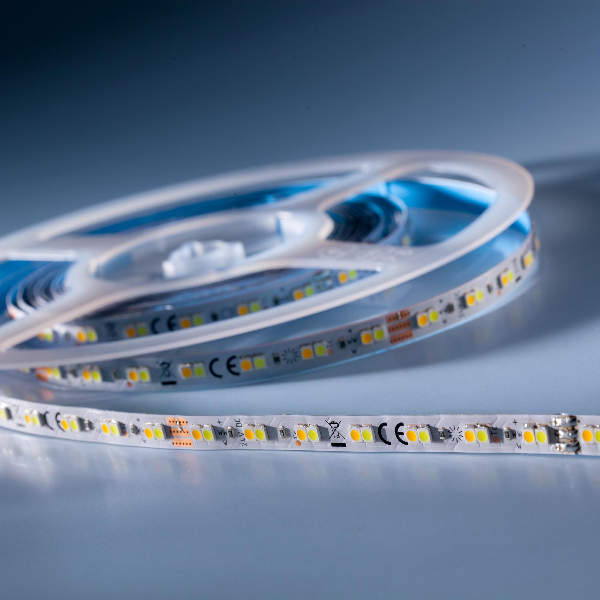 LumiFlexTW-1070 Eco LED Strip Tunable White CRI70 2700-6500K 2100lm 24V 140 LEDs/m 5m reel (400+420lm/m 4.8W/m)