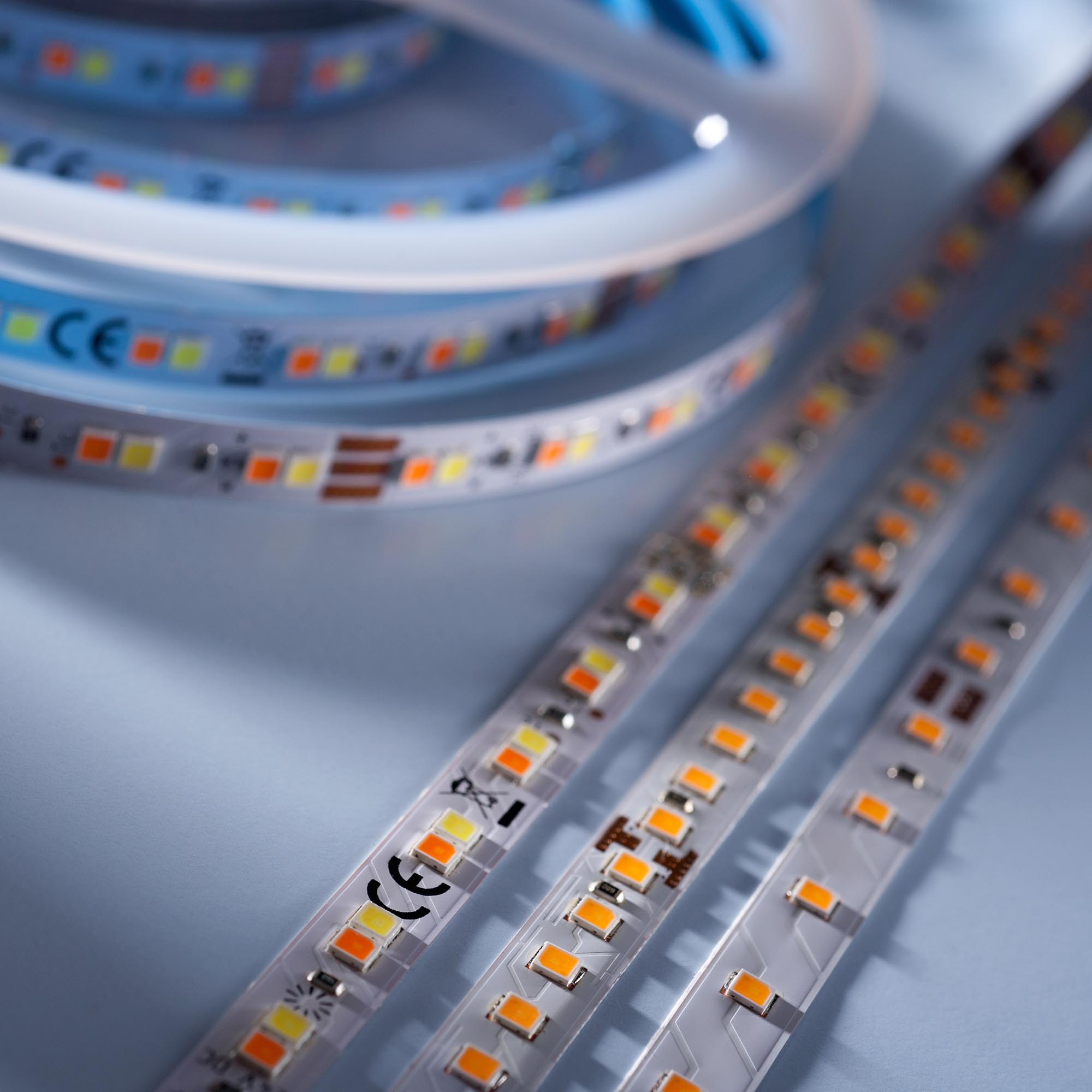 LumiFlexTW-2080 Nichia LED Strip Tunable white 2000-6500K 6980lm 24V 140 LEDs/m 5m reel (874+1396lm/m and 9.6W/m)