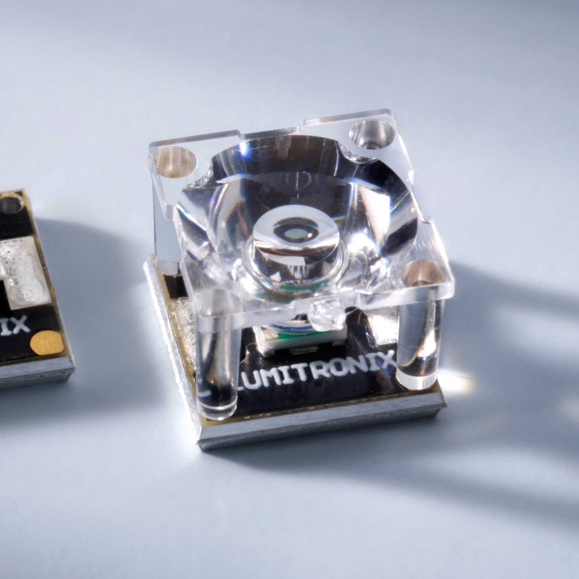 Carclo Linse 10mm for Cree XP-E & XP-G elliptical 43x23 deg