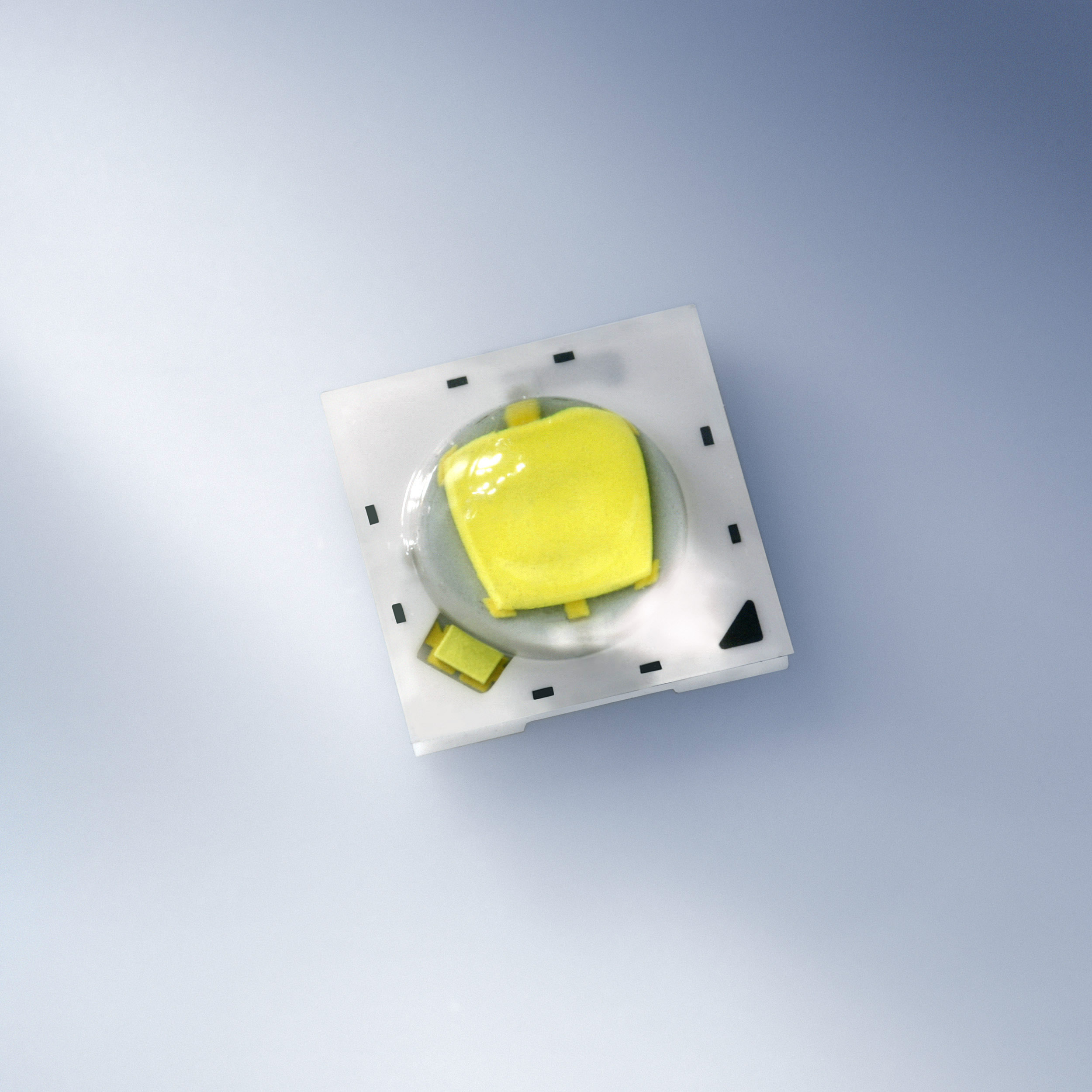 Nichia LED Series 119 NCSE119A 98lm blue-green 1x1cm PCB