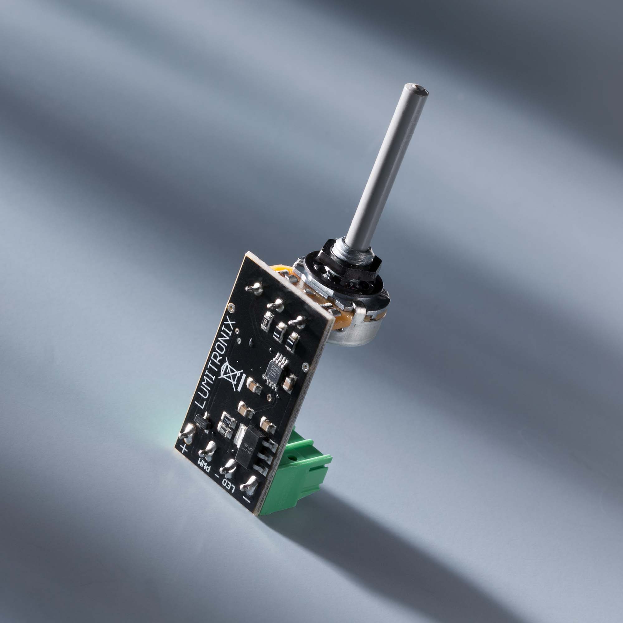 Dimmer for LEDs and LED modules (PWM) with rotary control