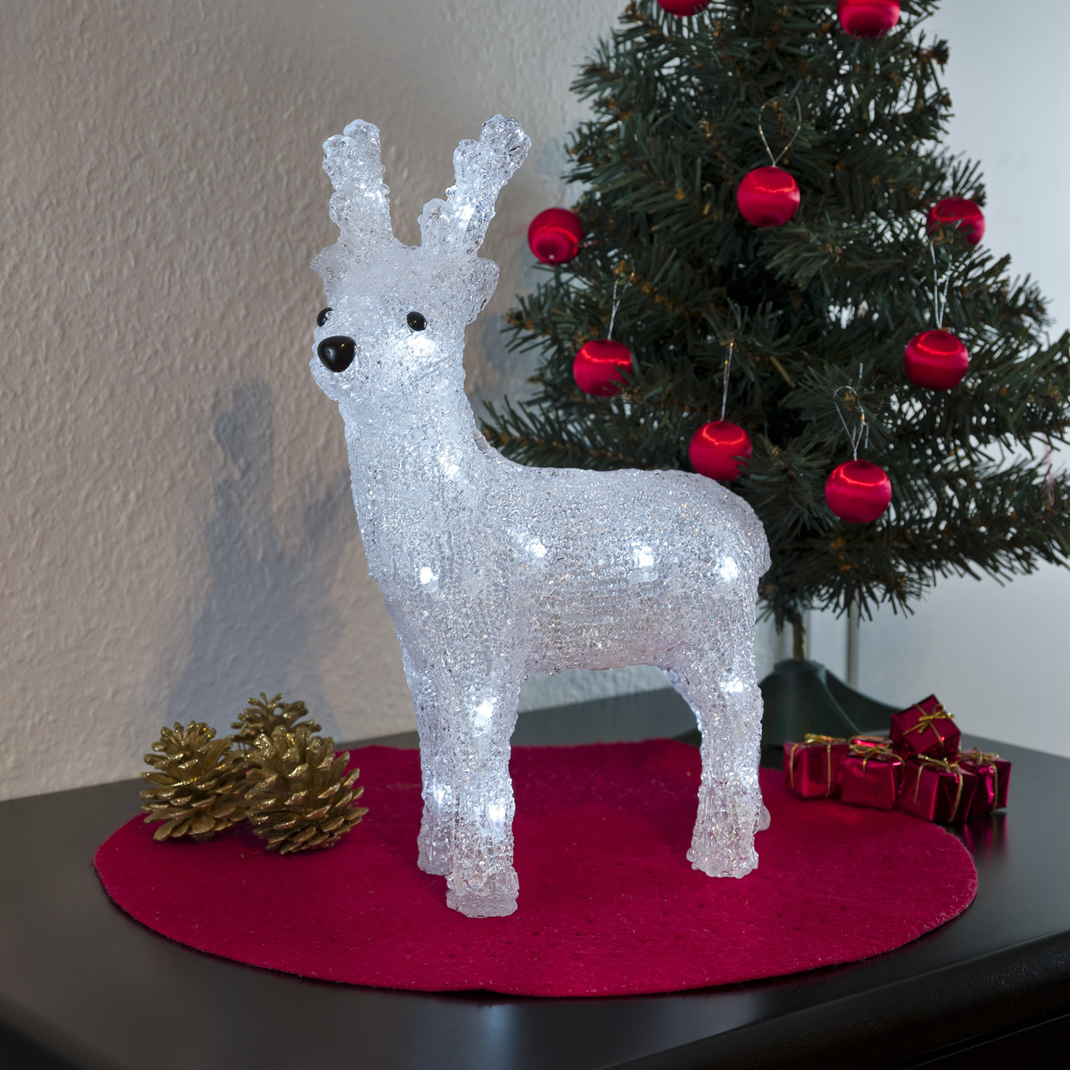Small LED Acryl reindeer, standing