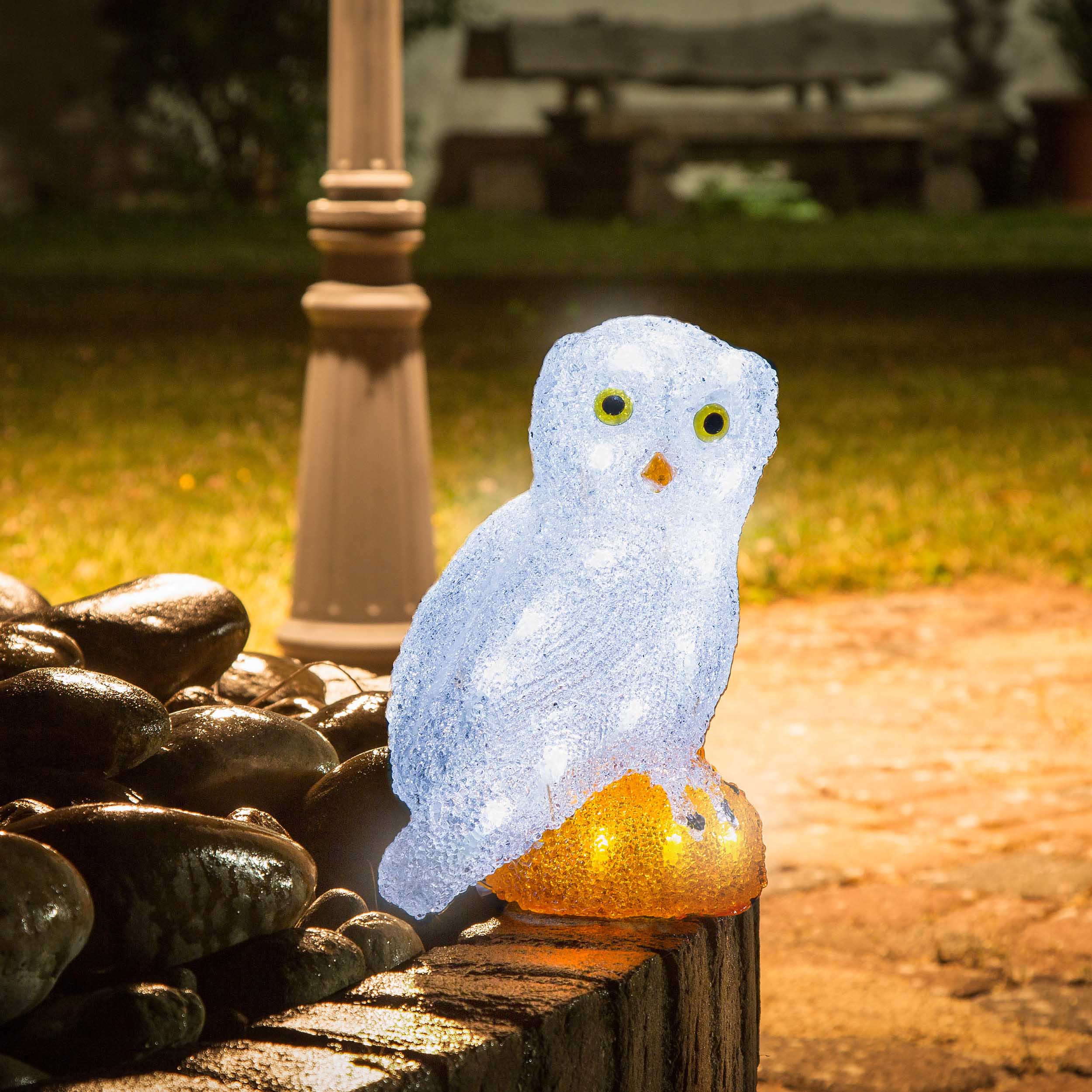 Acrylic LED owl, 32 coldwhite LEDs
