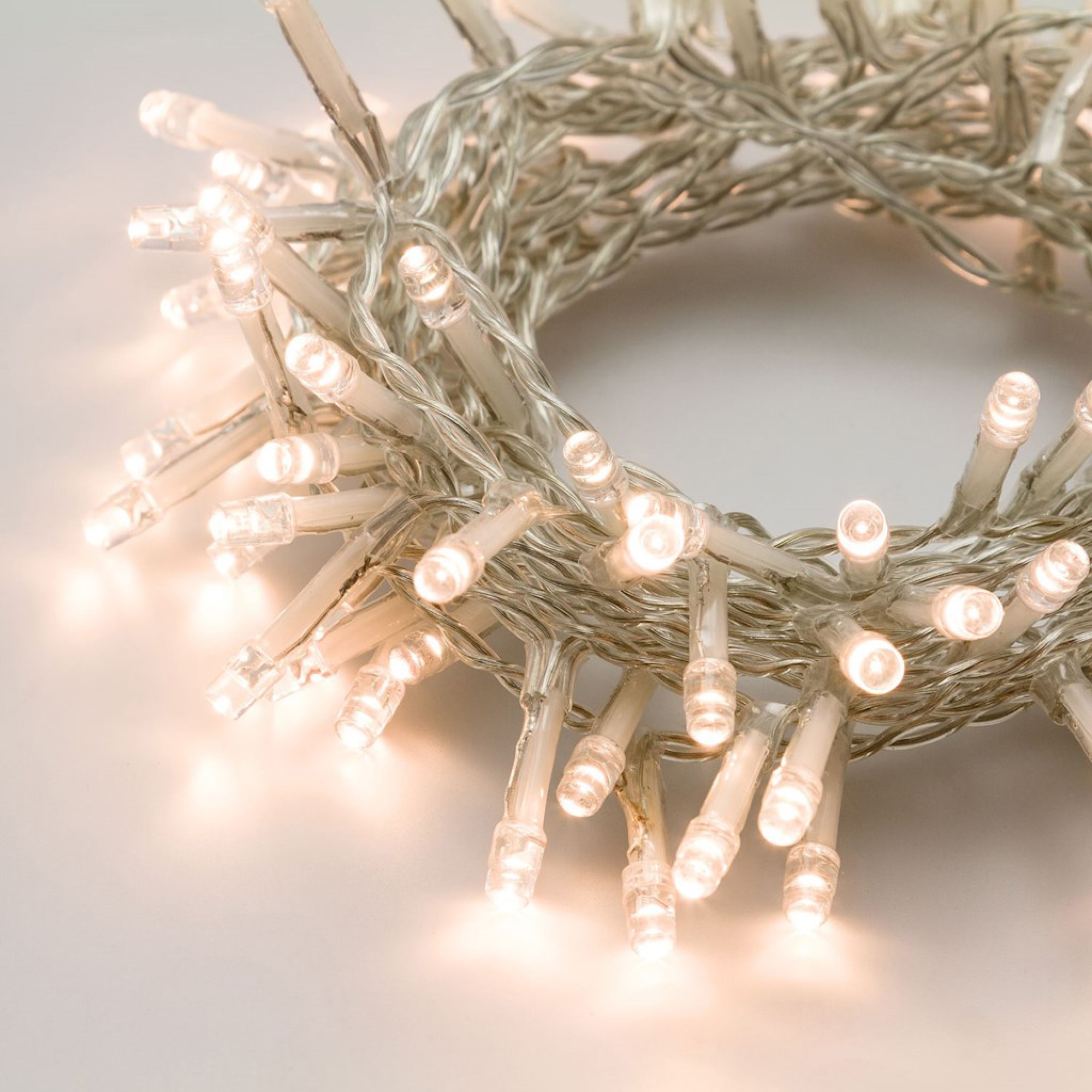 Lotti LED String of Lights warm white transparent 48 LEDs battery-operated 2.8m IP44