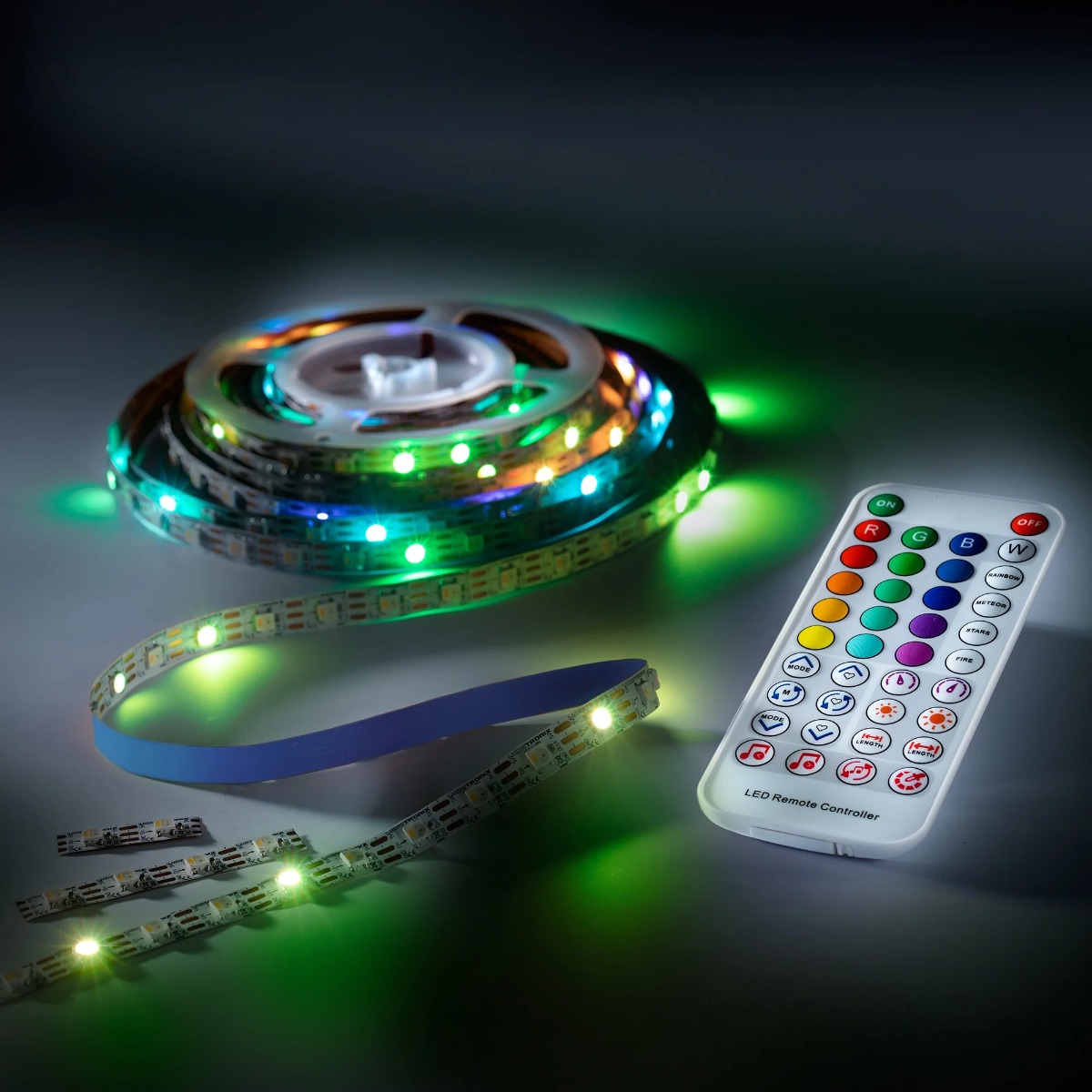 iFlex-RGBW-1080 LED Strip RGB-White CRI80 3000K 1180lm 5V 60 individually controllable LEDs/m 5m reel