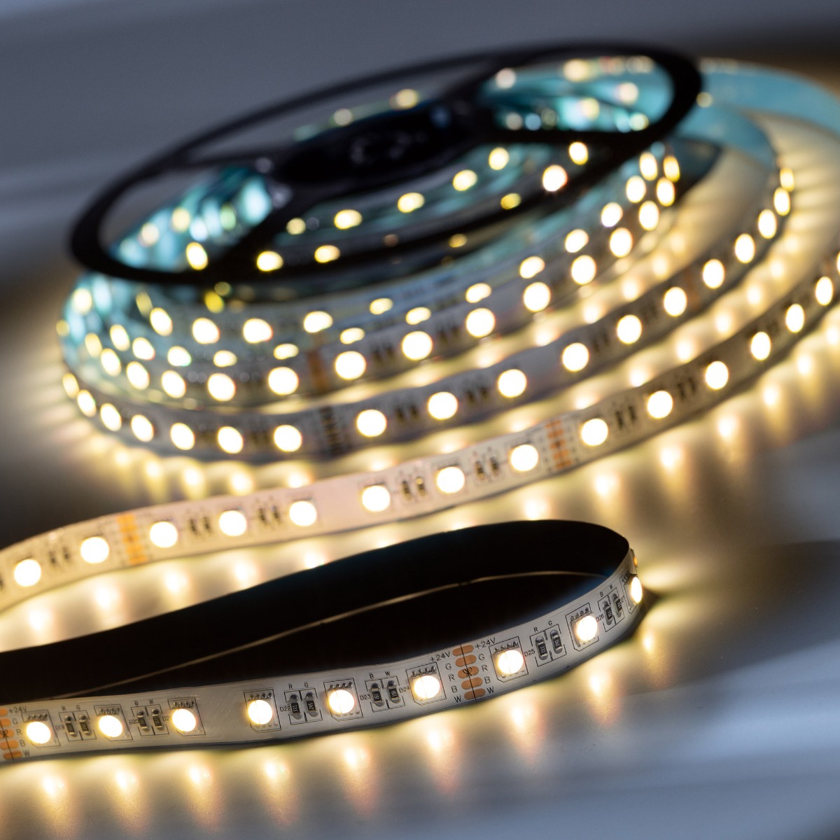 LumiFlex-RGBW-1080 ECO LED Strip RGB-White 4 in 1 CRI70+ 2700K 1500lm 24V 60 LEDs/m 5m reel