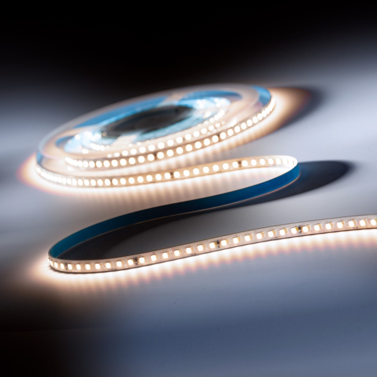LumProtect IP67 LumiFlex3080 Seoul LED Strip warm white CRI80 3000K 13900lm 24V 140 LEDs/m 5m reel (2780lm/m 19.2W/m) 