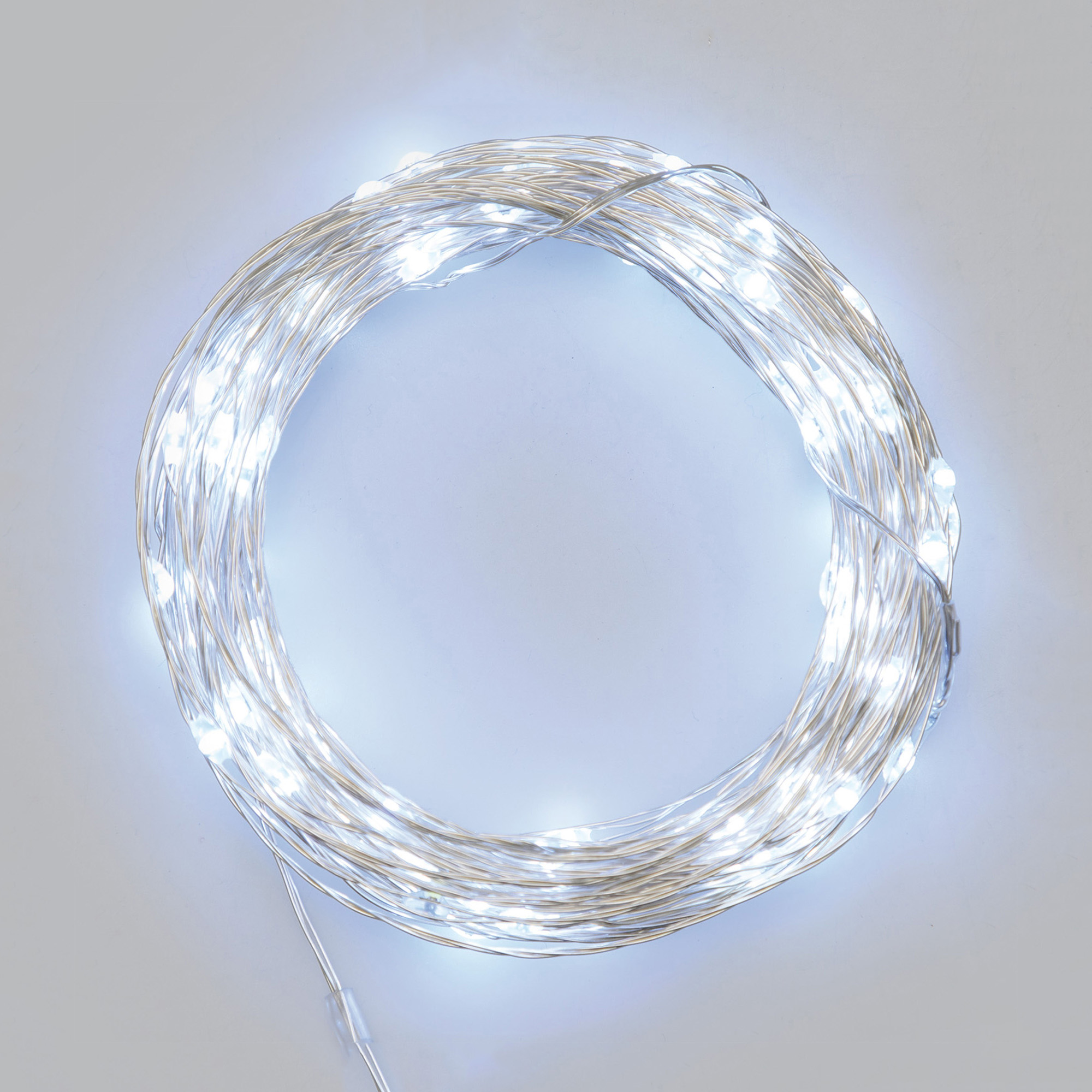 LED Micro Light Chain 100 cold white LEDs, Remote Control, 15 Functions, Battery Operated